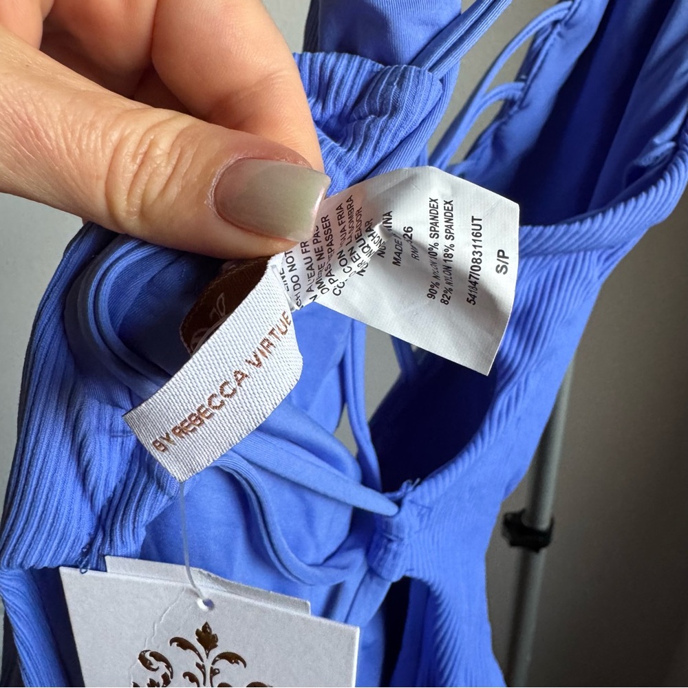NWT Весса Modern Edge Strappy Ribbed One-Piece Swimsuit Cornflower Sz S - Picture 10 of 10